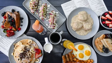 Breakfast at Marinellis